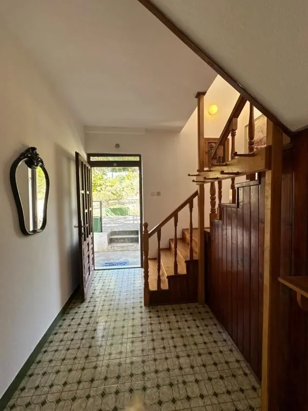Rent, house, 130m², Bar, Crna Gora