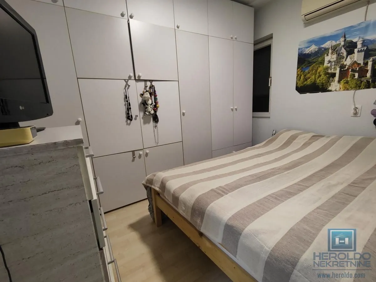 Sale, two bedroom apartment, 53m², Strelište, Jagodina