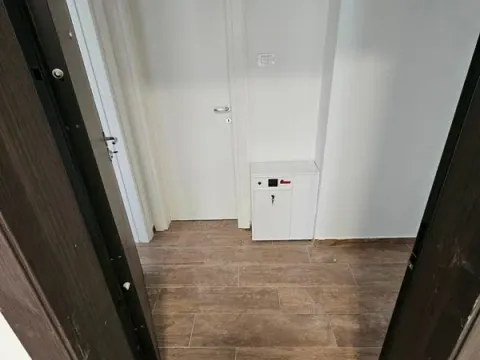 Prodaja, trosoban stan, 64m², Uciteljsko Naselje, Zvezdara Sve Podlokacije - image 10