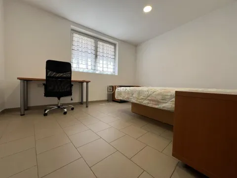 Prodaja, kuća, 174m², Centar, Niš - image 24