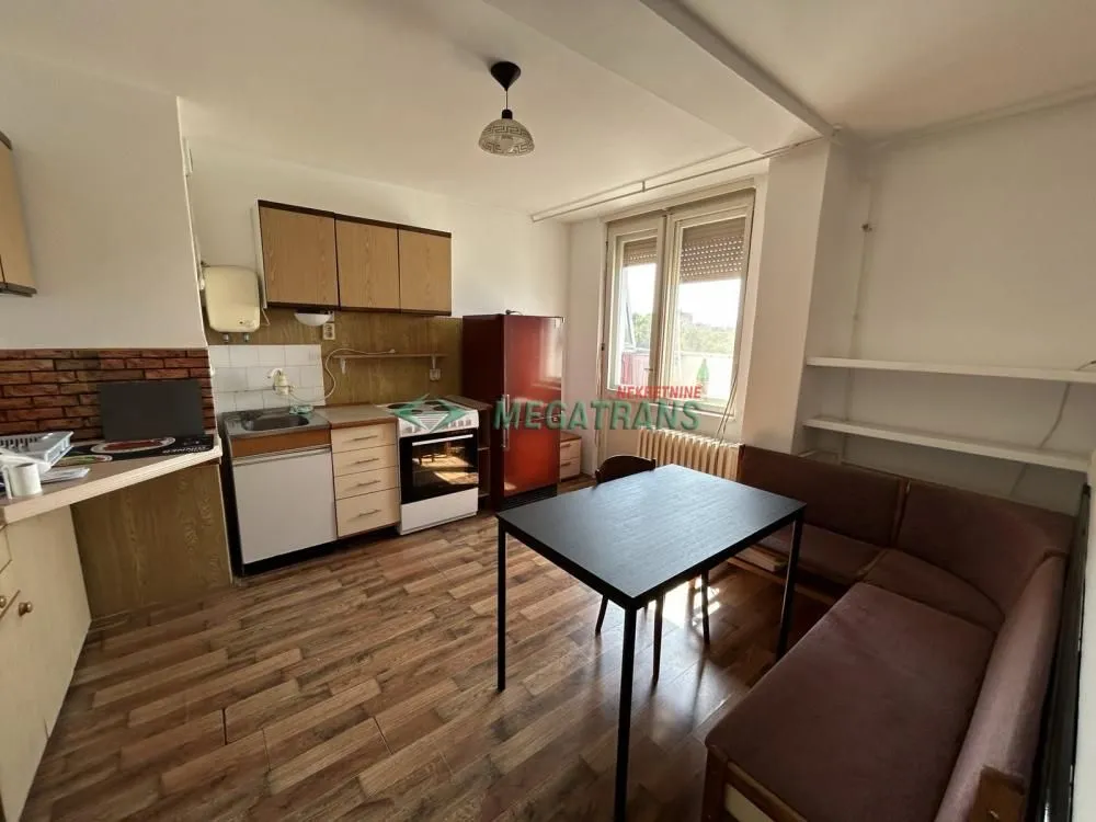 Izdavanje, dvosoban stan, 53m², Železnička Stanica, Novi Sad Sve Podlokacije