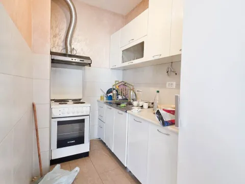 Prodaja, jednosoban stan, 46m², Stari Aerodrom, Podgorica - image 4