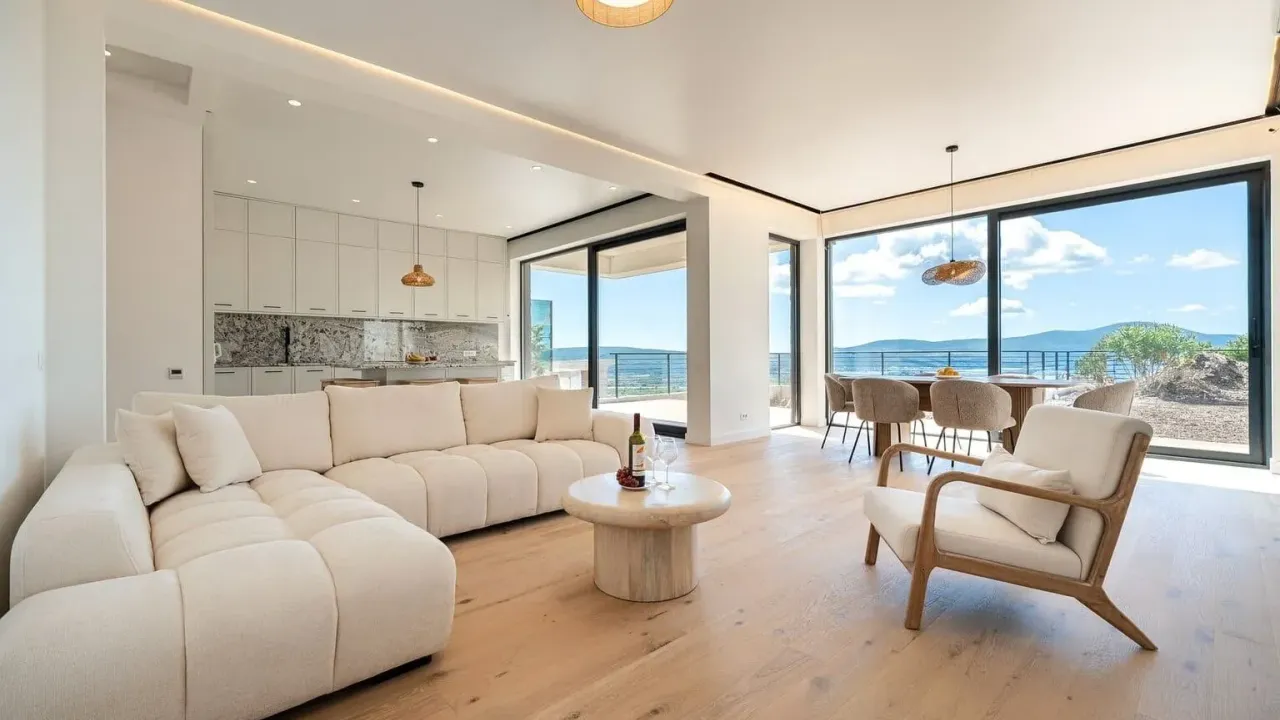 Rent, house, 200m², Kavač, Kotor