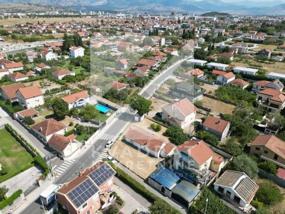 Sale, house, 100m², Gornja Gorica, Podgorica