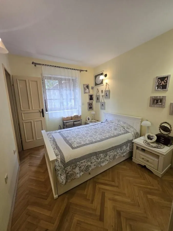 Prodaja, kuća, 250m², Herceg Novi, Crna Gora