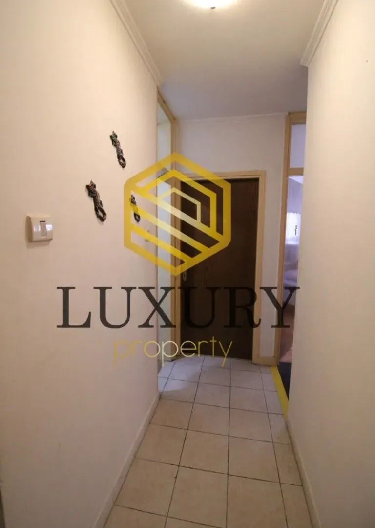 Prodaja, dvosoban stan, 82m², Blok 5, Podgorica