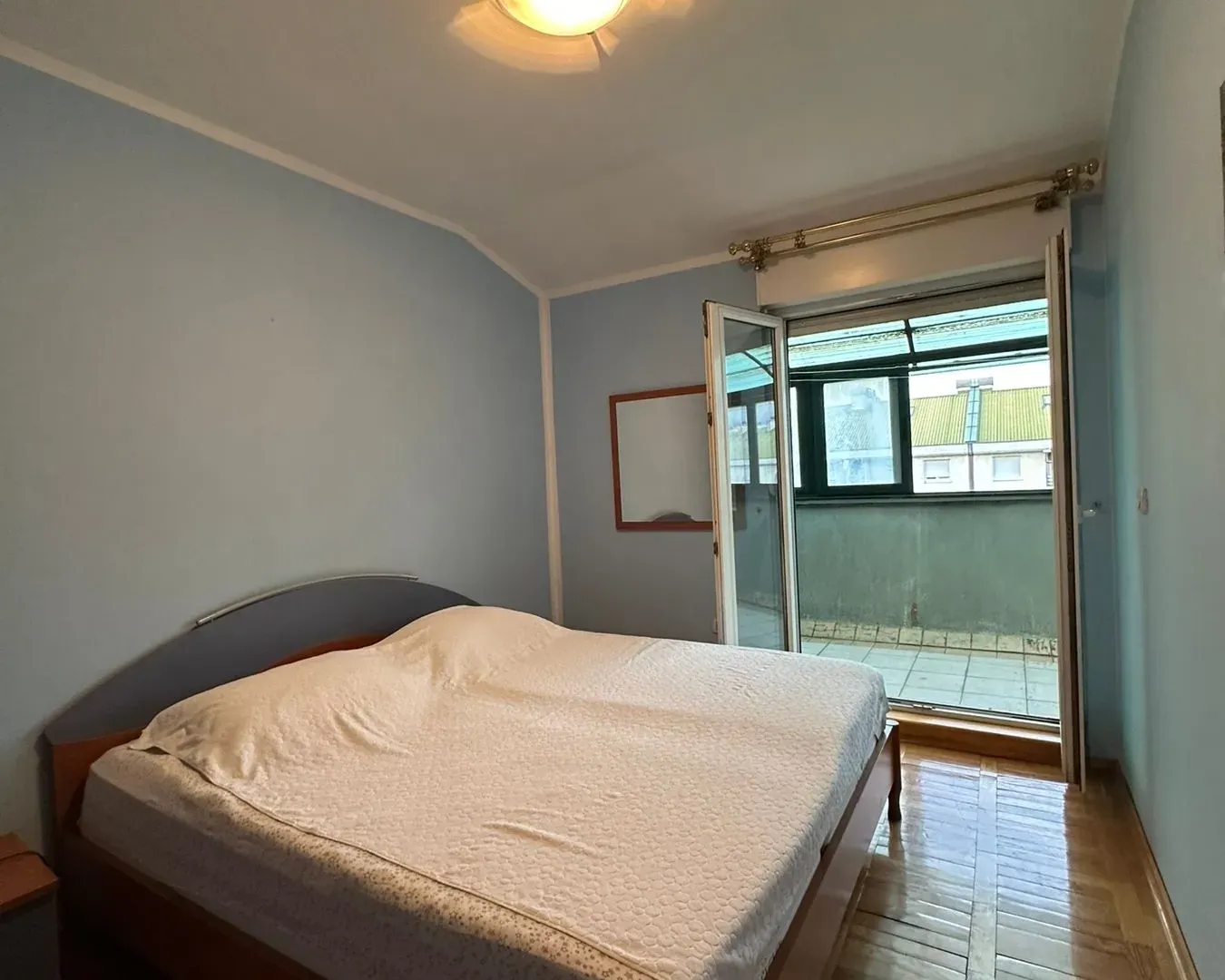 Izdavanje, dvosoban stan, 103m², Stari Aerodrom, Podgorica