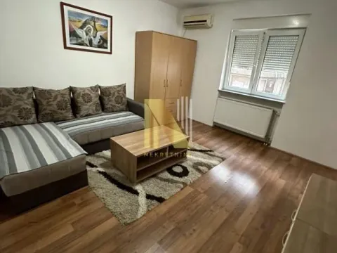 Rent, one bedroom apartment, 41m², Bulevar Oslobodjenja, Novi Sad Sve Podlokacije - image 2