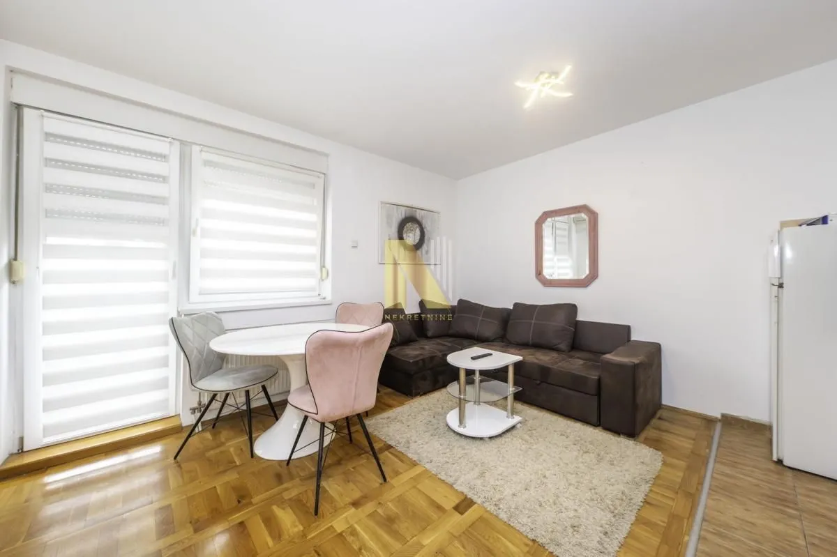 Izdavanje, jednosoban stan, 32m², Sajmište, Novi Sad