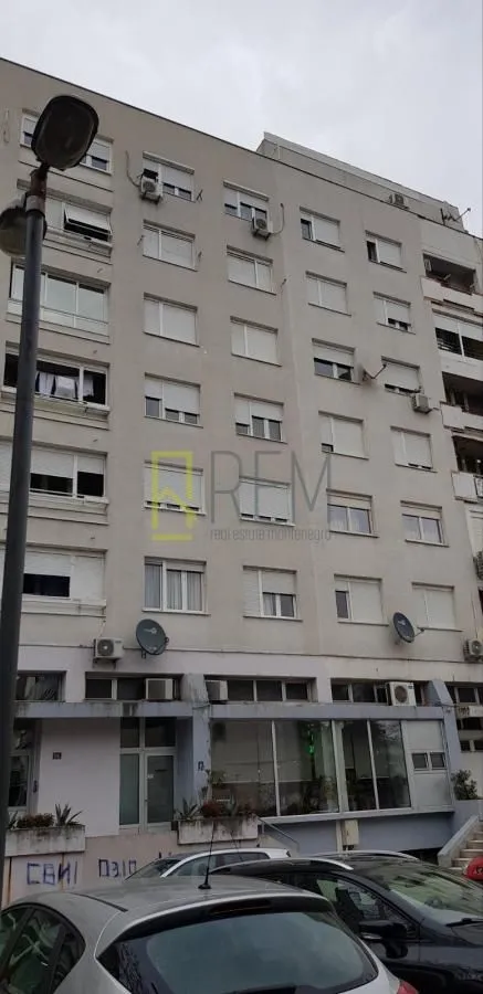 Izdavanje, dvosoban stan, 61m², Preko Morače, Podgorica