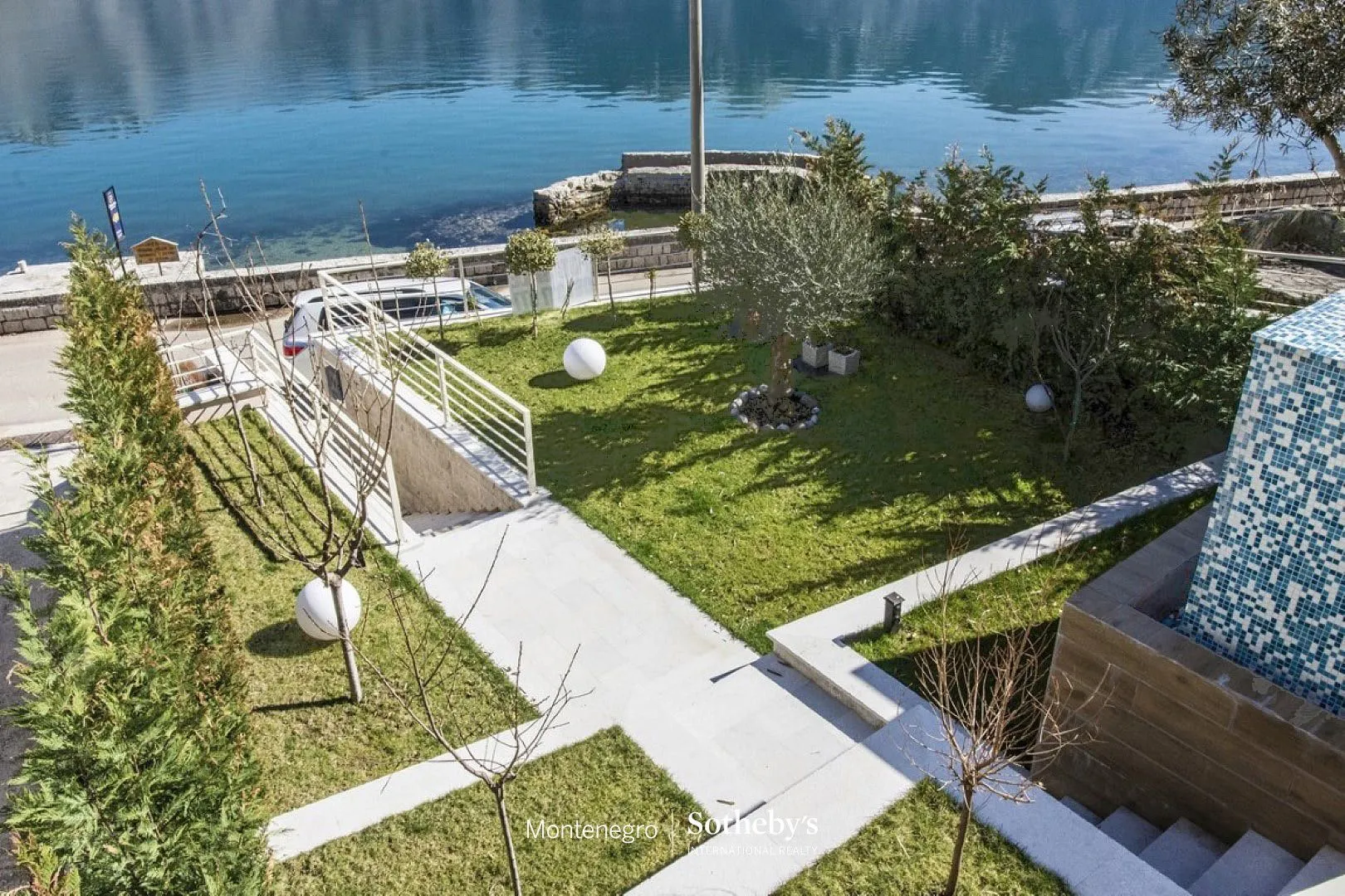 Sale, house, 326m², Stoliv, Kotor