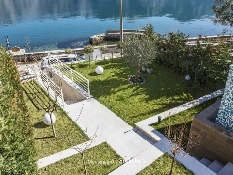 Sale, house, 326m², Stoliv, Kotor - image 5