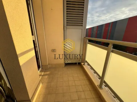 Rent, two bedroom apartment, 65m², City Kvart, Podgorica - image 7