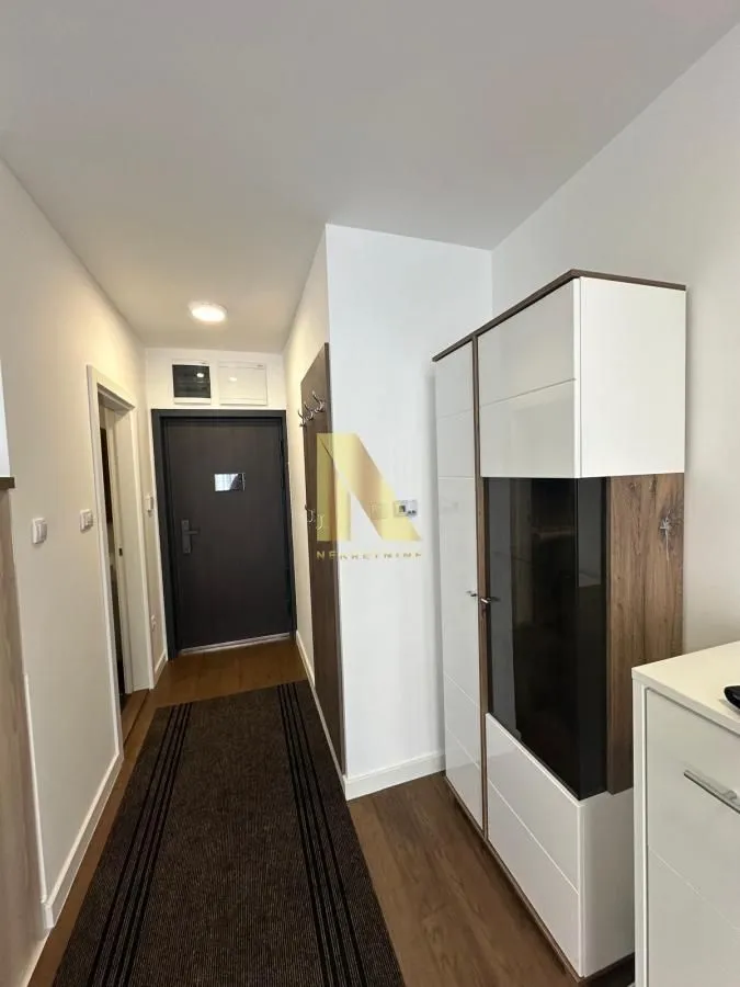 Izdavanje, garsonjera, 25m², Novo naselje, Novi Sad