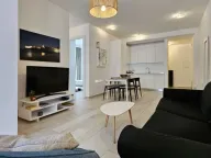 Izdavanje, dvosoban stan, 72m², Budva, Crna Gora - image 1