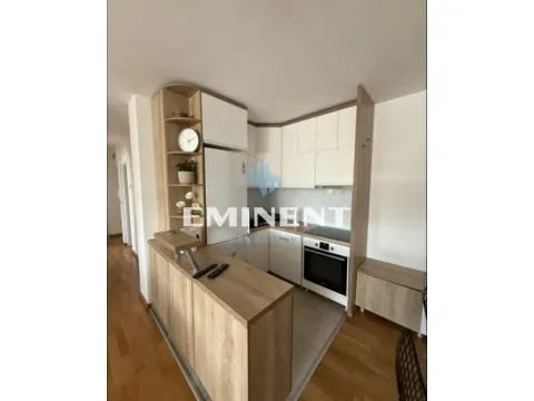 Izdavanje, trosoban stan, 70m², Novi Beograd Sve Podlokacije, Beograd - image 4