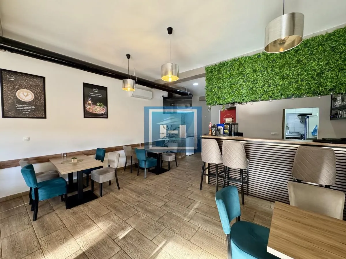 Izdavanje, ugostiteljski objekat, 84m², Centar, Ćuprija