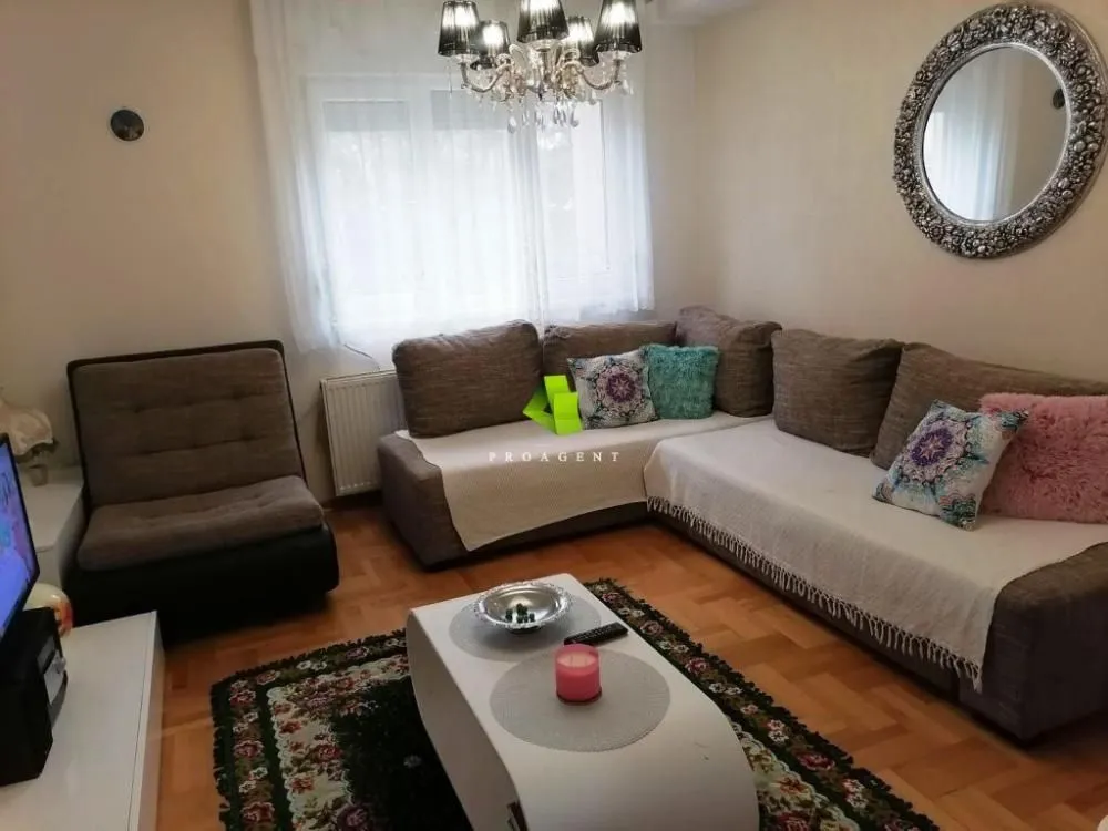 Prodaja, trosoban stan, 80m², Palilula, Niš