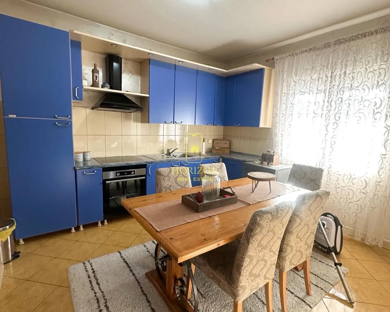 Prodaja, kuća, 191m², Tološi, Podgorica
