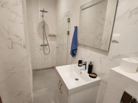 Sale, one bedroom apartment, 50m², Komoševina, Budva - image 17