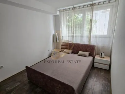 Izdavanje, trosoban stan, 60m², Centar, Novi Sad - image 10