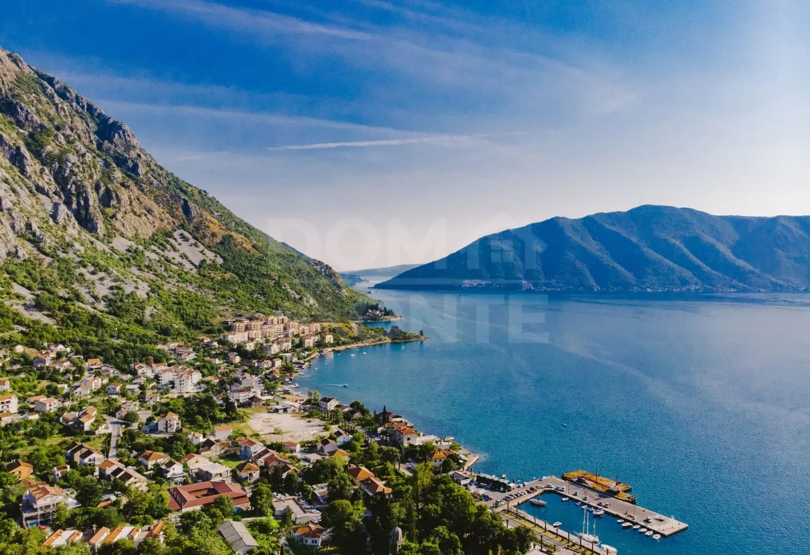 Sale, three bedroom apartment, 208m², Risan, Kotor