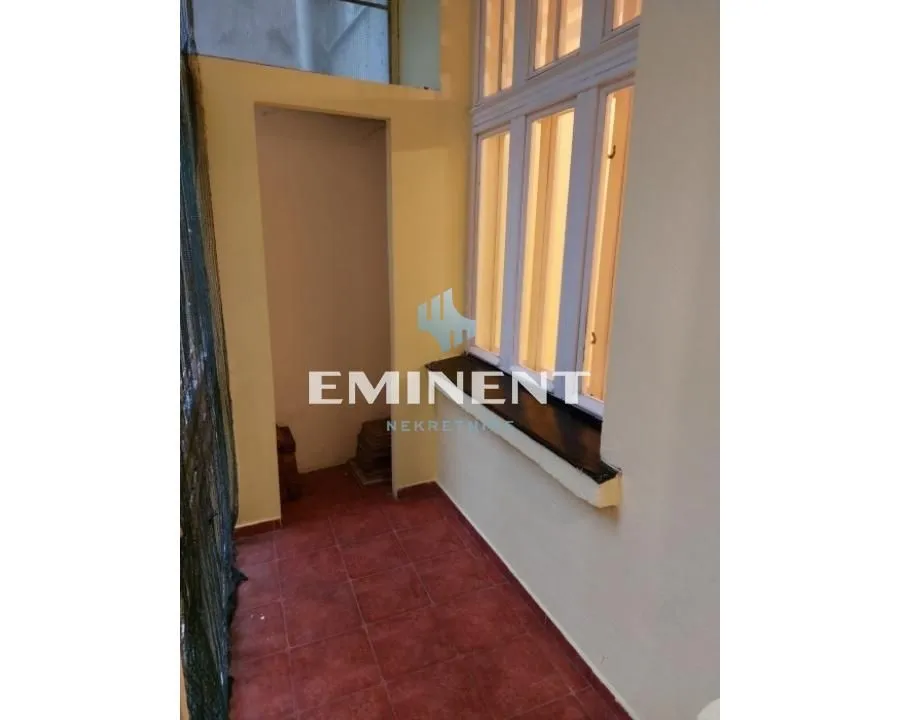Rent, three bedroom apartment, 70m², Stari Grad, Beograd