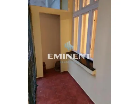Rent, three bedroom apartment, 70m², Stari Grad, Beograd - image 14