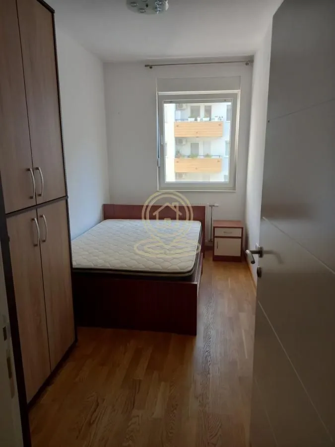 Prodaja, trosoban stan, 60m², Rotkvarija, Novi Sad Sve Podlokacije