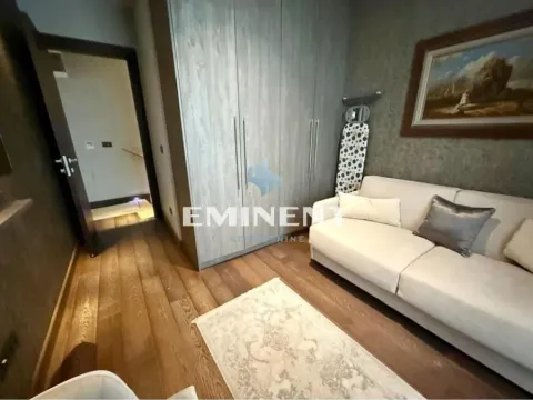 Izdavanje, stan, 200m², Senjak, Beograd - image 13