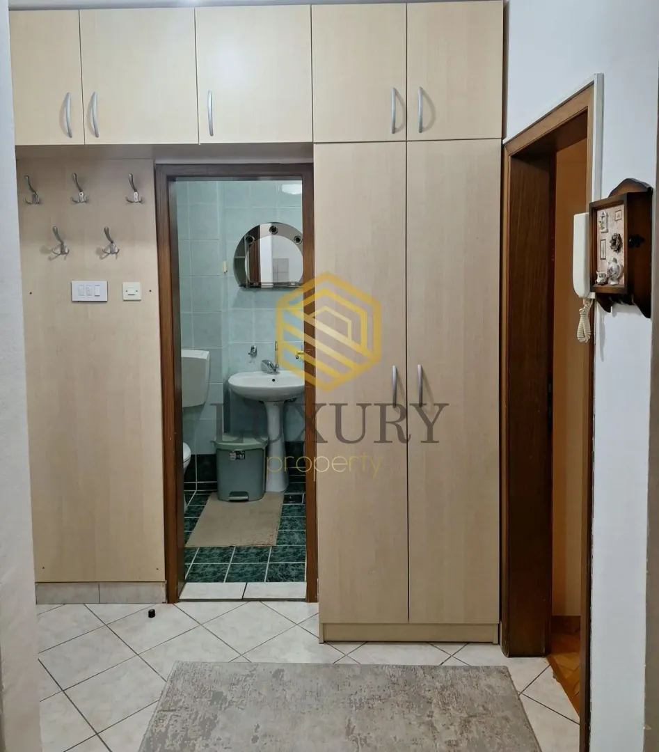 Rent, one bedroom apartment, 35m², Stari Aerodrom, Podgorica