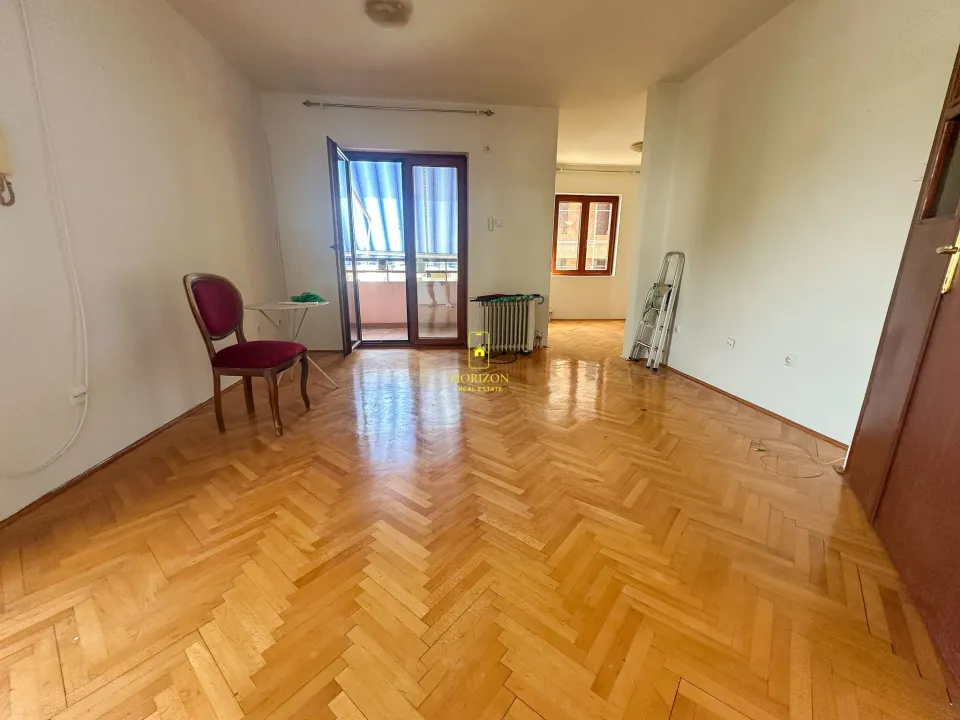 Prodaja, trosoban stan, 108m², Malo Brdo, Podgorica
