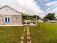 Rent, house, 240m², Donji Kokoti, Podgorica - image 12