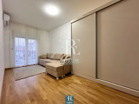 Izdavanje, dvosoban stan, 75m², Zabjelo, Podgorica - image 11