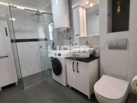 Izdavanje, dvosoban stan, 60m², Klinički Centar, Beograd - image 15