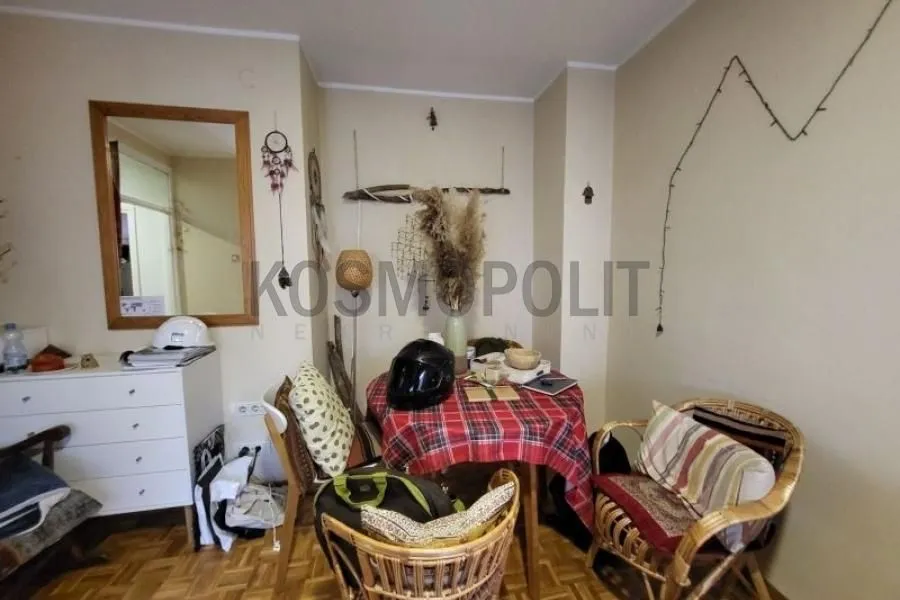 Prodaja, dvosoban stan, 60m², Savski Venac, Beograd