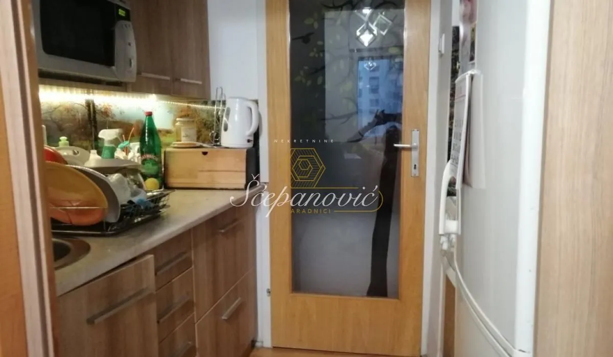 Prodaja, jednosoban stan, 39m², Banatić, Novi Sad Sve Podlokacije