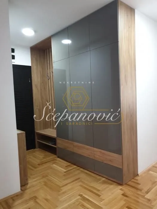 Prodaja, dvosoban stan, 45m², Nova Detelinara, Novi Sad Sve Podlokacije