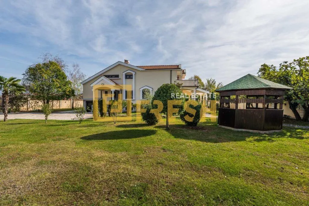 Rent, house, 370m², Zabjelo, Podgorica