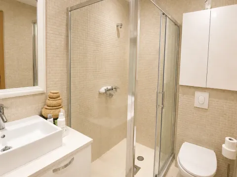 Sale, two bedroom apartment, 64m², City Kvart, Podgorica - image 6