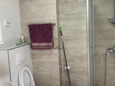 Izdavanje, jednosoban stan, 45m², City Kej, Podgorica - image 6