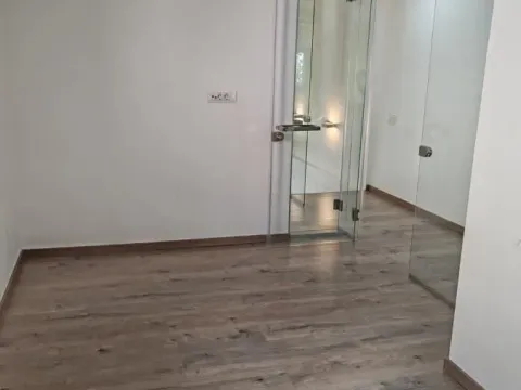 Sale, three bedroom apartment, 72m², Profesorska Kolonija, Palilula Sve Podlokacije - image 3