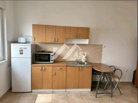 Izdavanje, stan, 25m², Bulevar Evrope, Novi Sad Sve Podlokacije - image 2