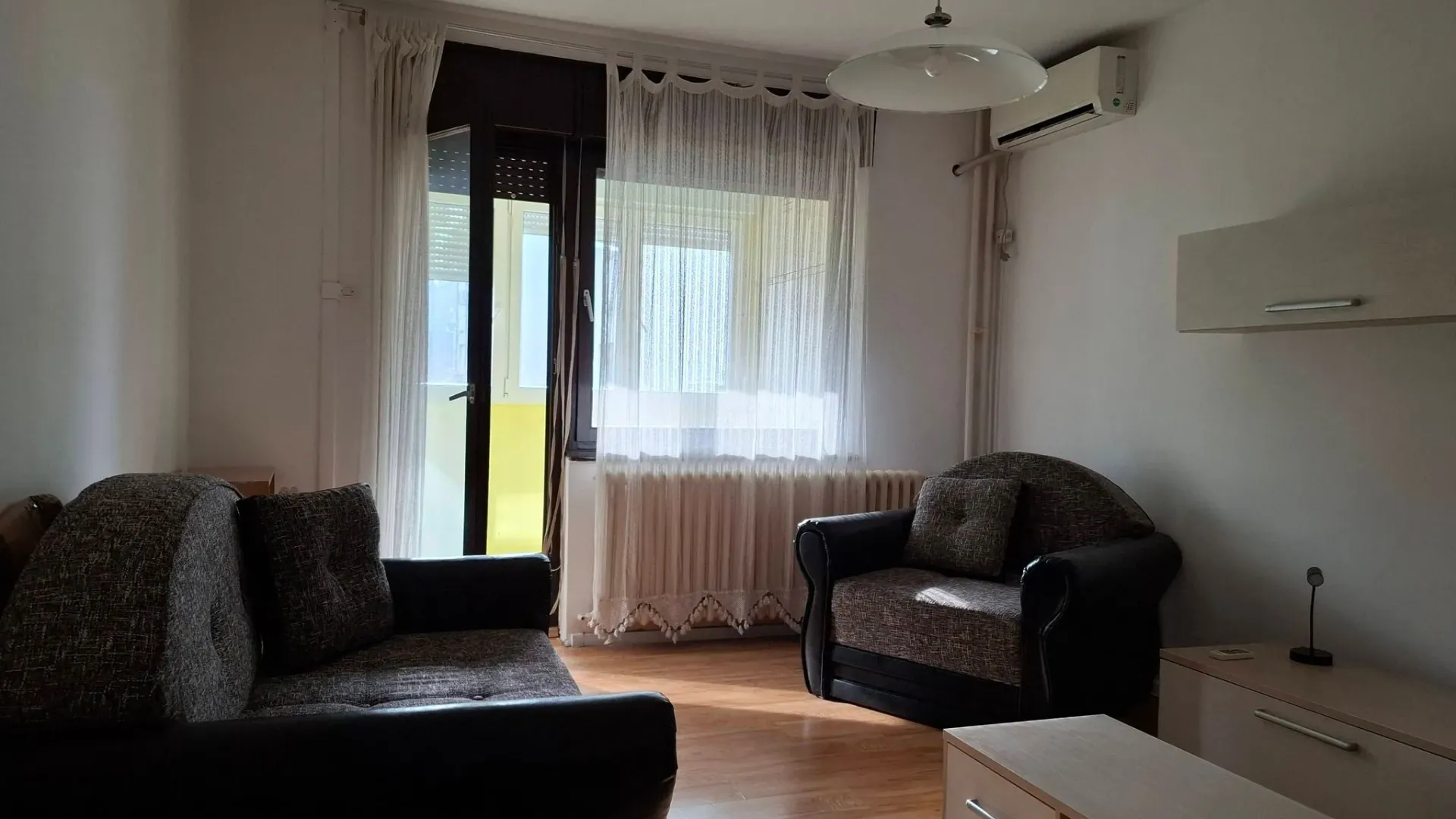 Izdavanje, jednosoban stan, 44m², Nova Detelinara, Novi Sad Sve Podlokacije