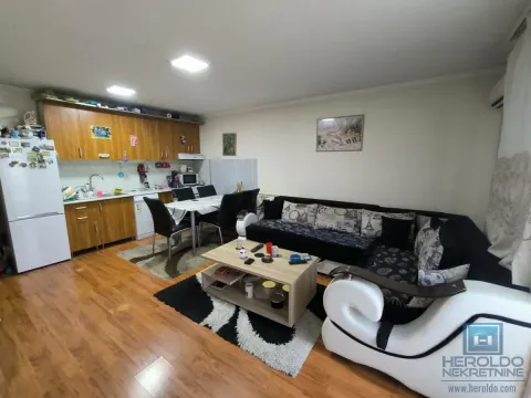 Sale, house, 163m², Ćuprija, Srbija - image 1