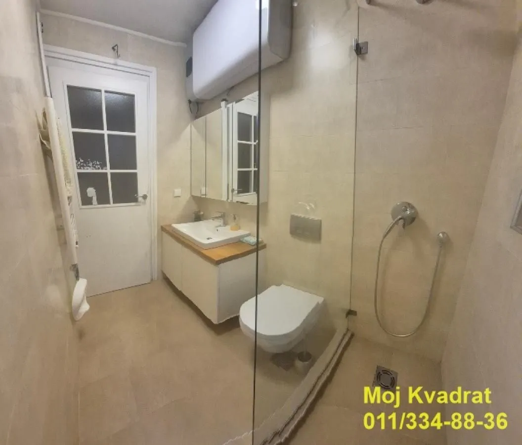 Prodaja, dvosoban stan, 74m², Kalenić Pijaca, Vračar Sve Podlokacije