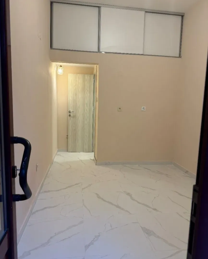 Rent, office space, 14m², Preko Morače, Podgorica