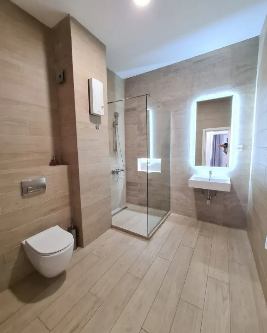 Prodaja, stan, 220m², Dedinje Beli Dvor, Dedinje Sve Podlokacije