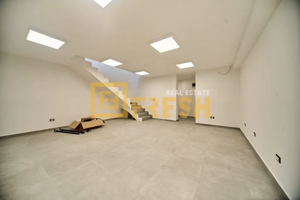 Rent, office space, 95m², City Kvart, Podgorica
