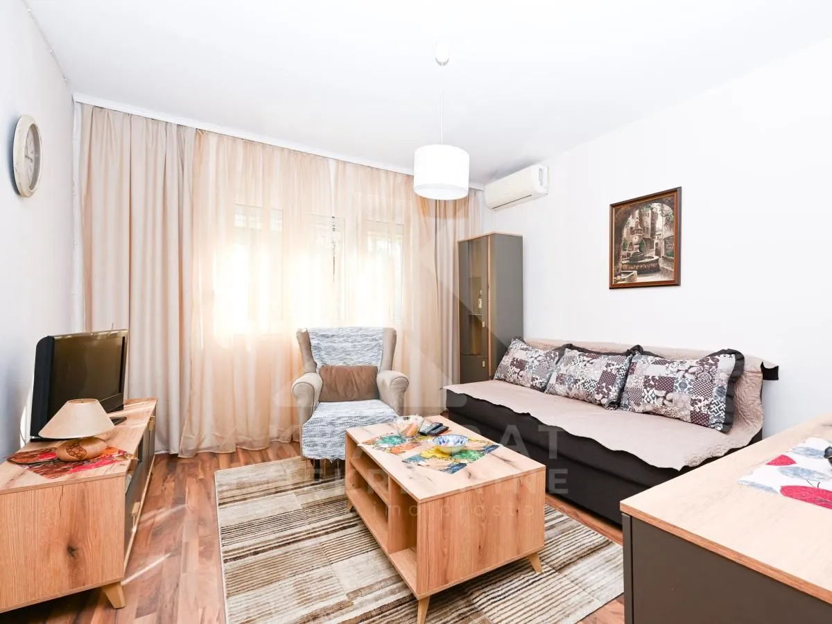 Rent, studio apartment, 25m², Autobuska stanica, Podgorica